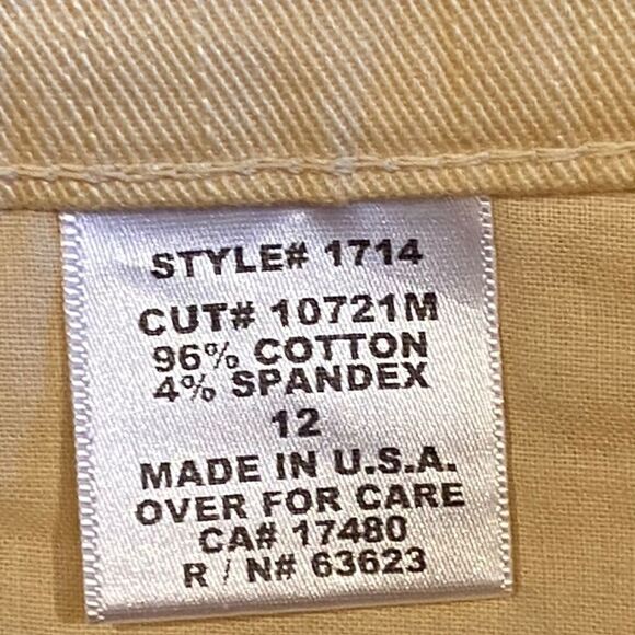 NYDJ Cream Denim Cropped Jeans Size 14 Button Decoration On Leg New - Picture 5 of 10